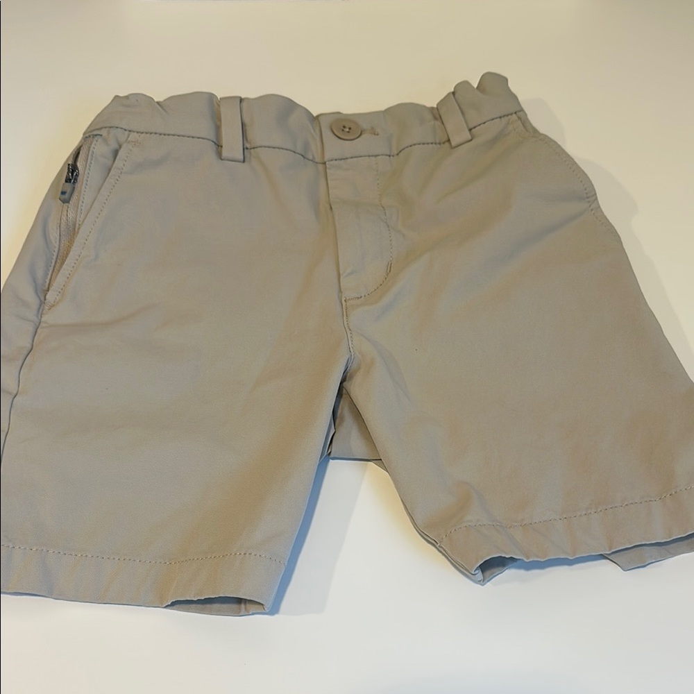 Boys Size 8 Vineyard Vines Performance Beige Shorts